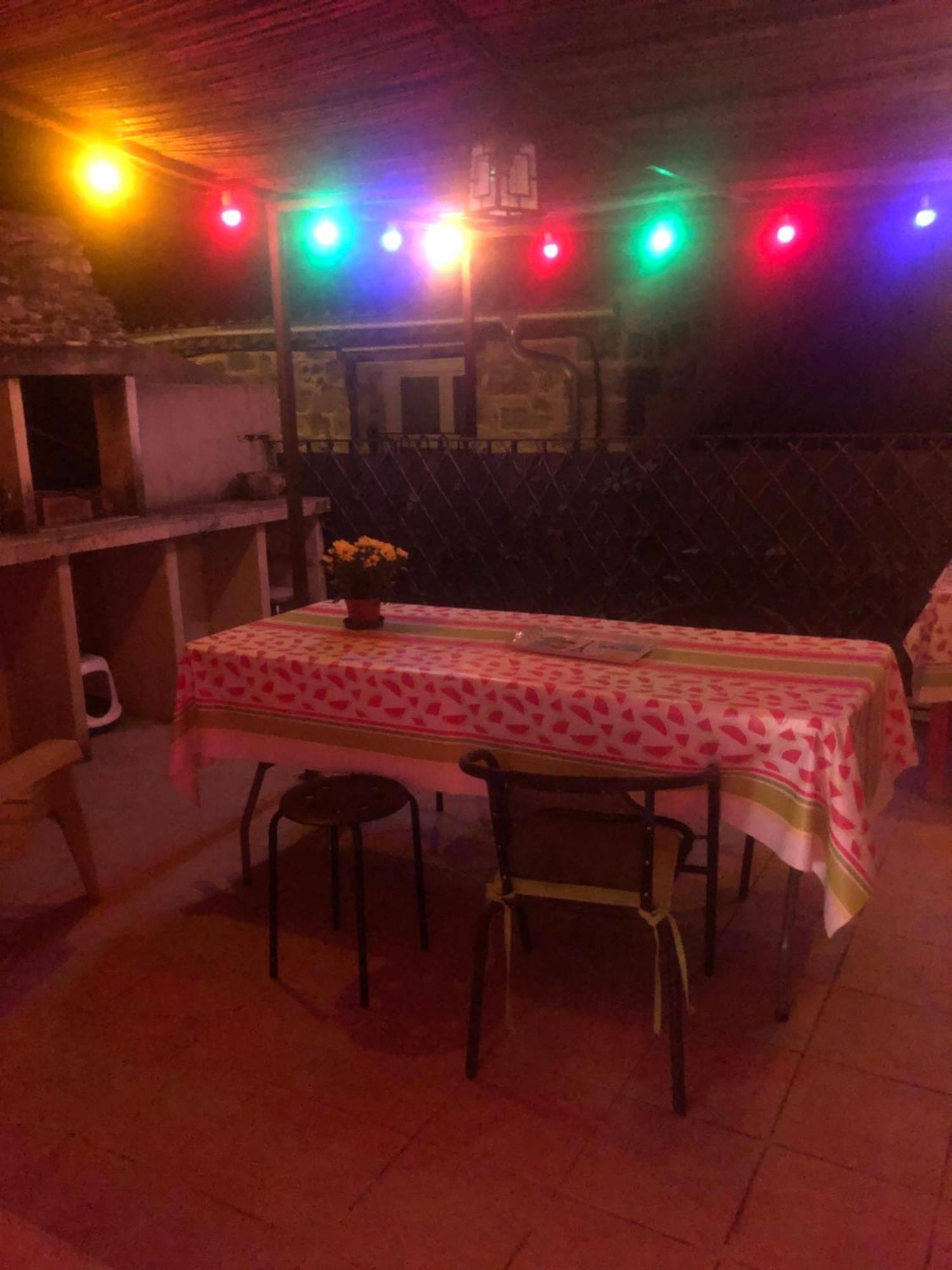 Maison De Village Caumont-sur-Durance Esterno foto